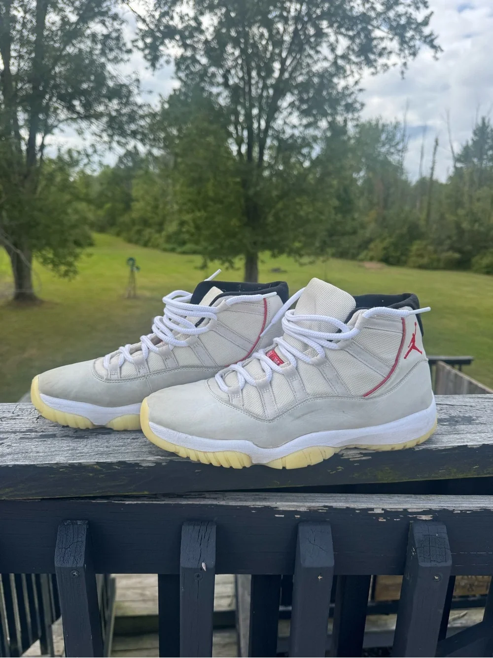 Jordan mens High-Top Sneakers in White, Light Gray and Red